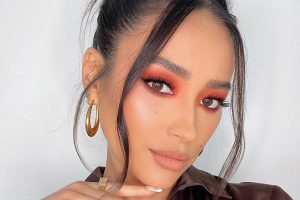 17 Best Spring Makeup Looks for 2022 | Glamour