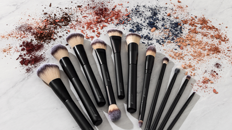Types of Makeup Brushes & Their Uses | Glo Skin Beauty - Glo Skin Beauty